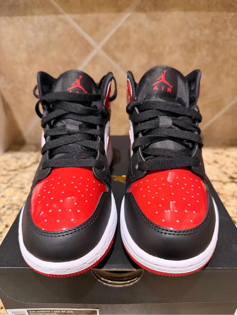 Air Jordan 1 Mid SE